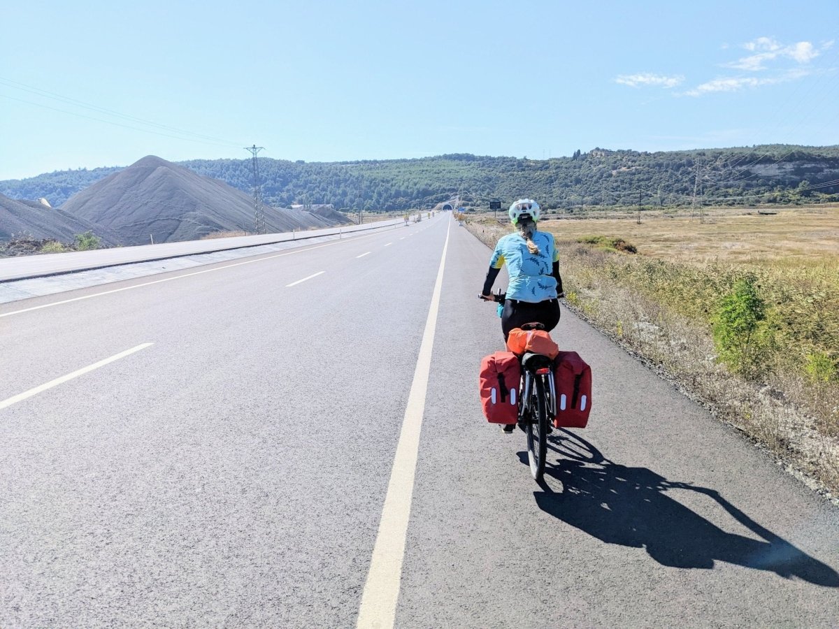 Yonder 25L Waterproof Pannier Bag - Red - Brae Cycling - Brae Cycling5070000926384
